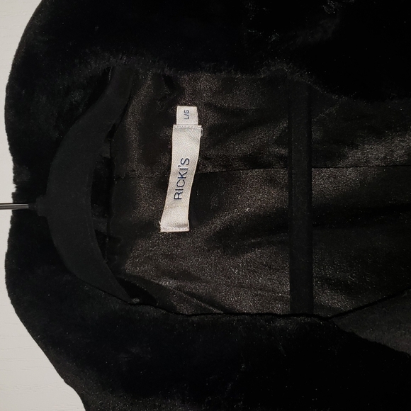 Stylish winter coat - Picture 3 of 7